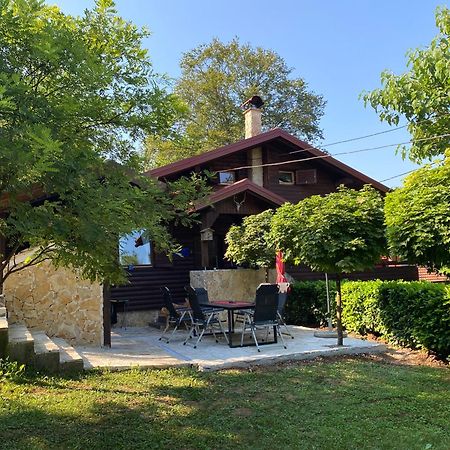 4Trees Holiday House Szluin Kültér fotó