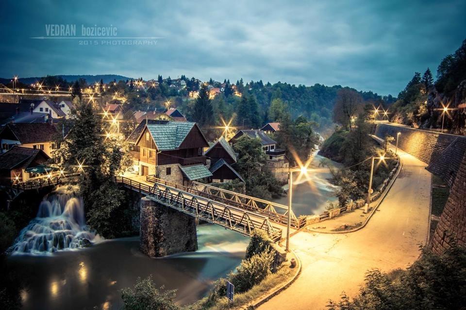 4Trees Holiday House Szluin Kültér fotó