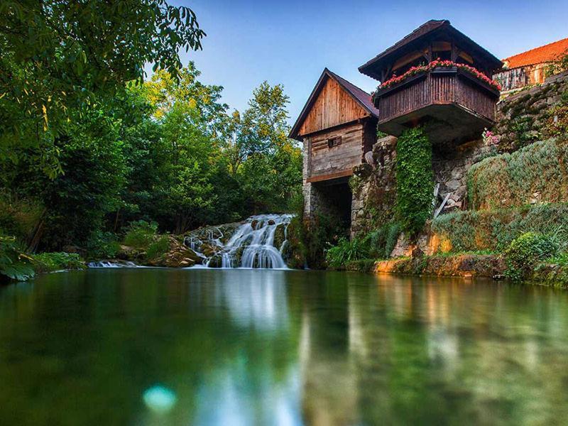 4Trees Holiday House Szluin Kültér fotó